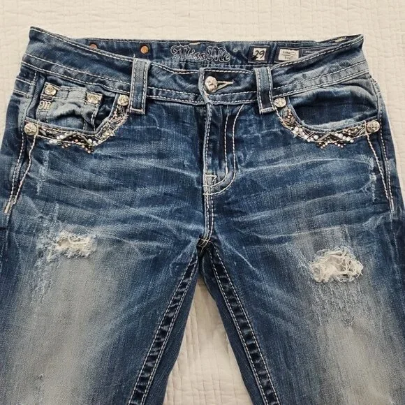 Miss Me Signature Boot Cut Rhinestone Jeans Women's 29 (29x32) EUC Bling Cross - Picture 11 of 16